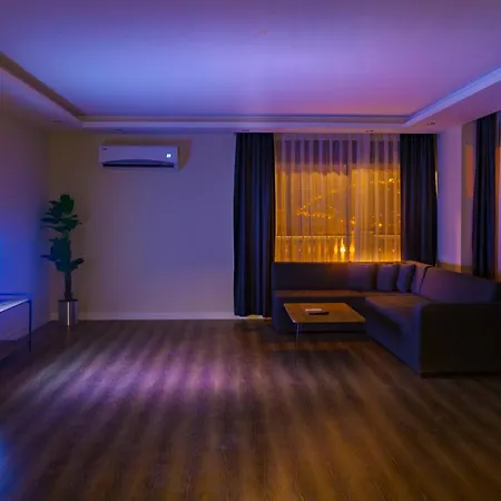 Privado Momentum Aparthotel *